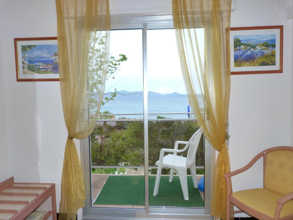 Fréjus Hotel La Caravelle מראה חיצוני תמונה