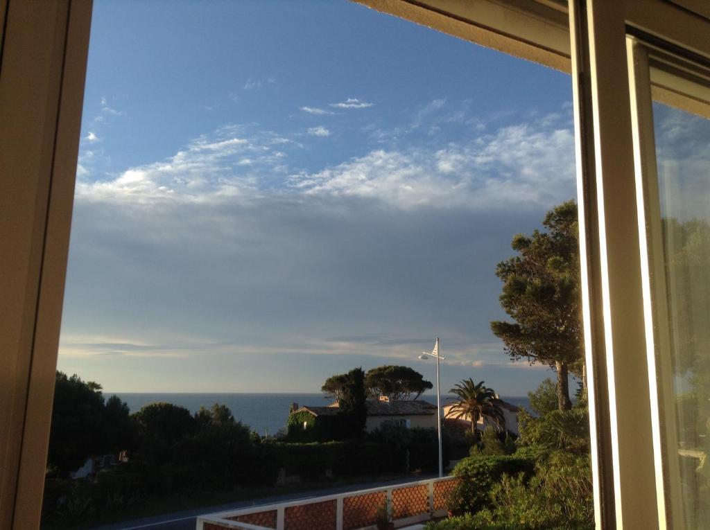 Fréjus Hotel La Caravelle מראה חיצוני תמונה