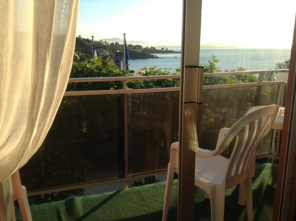 Fréjus Hotel La Caravelle מראה חיצוני תמונה